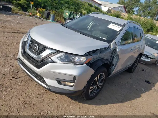 JN8AT2MVXJW320331 2018 NISSAN ROGUE - Image 2