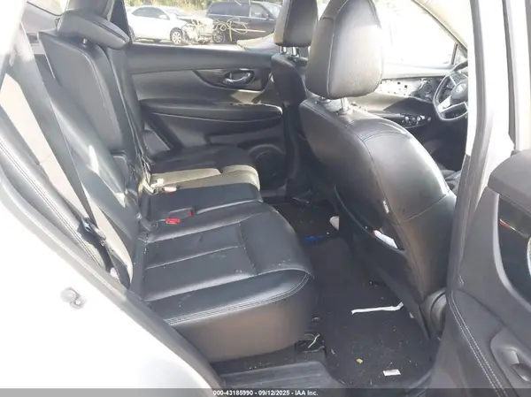 JN8AT2MVXJW320331 2018 NISSAN ROGUE - Image 8