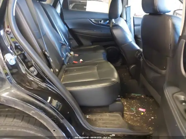 JN8AT2MVXJW320667 2018 NISSAN ROGUE - Image 8