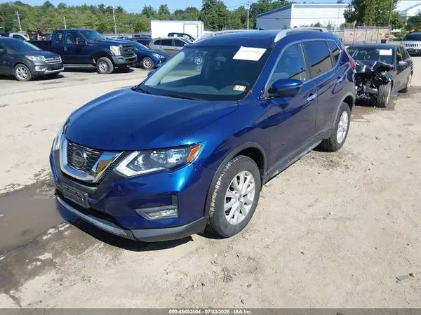 JN8AT2MVXJW322161 2018 NISSAN ROGUE - Image 2