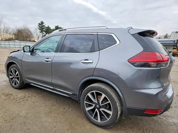 JN8AT2MVXJW323858 2018 NISSAN ROGUE - Image 2