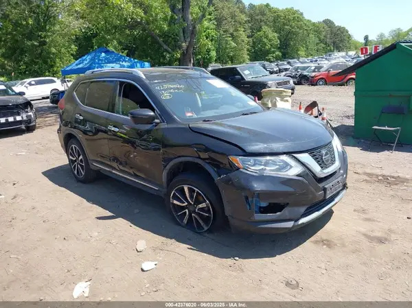 JN8AT2MVXJW324721 2018 NISSAN ROGUE - Image 1
