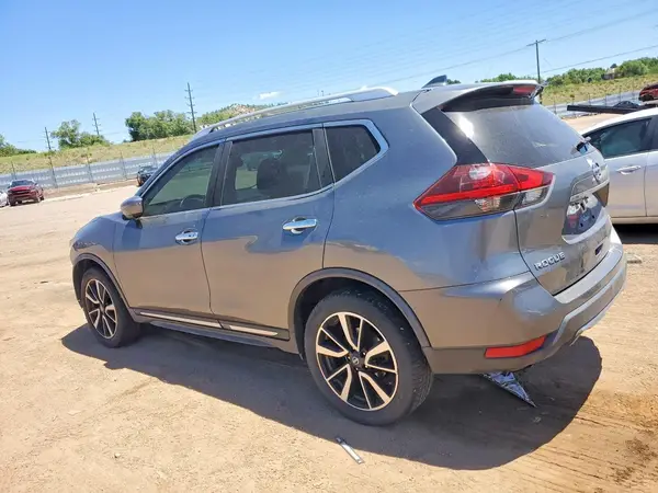 JN8AT2MVXJW326520 2018 NISSAN ROGUE - Image 2