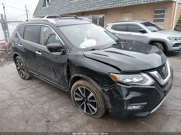 JN8AT2MVXJW328221 2018 NISSAN ROGUE - Image 1