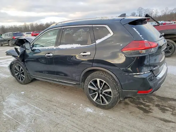JN8AT2MVXJW328560 2018 NISSAN ROGUE - Image 2