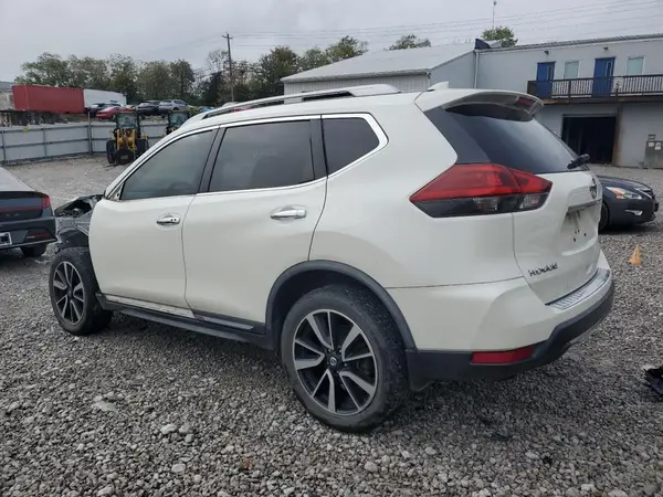 JN8AT2MVXJW328994 2018 NISSAN ROGUE - Image 2