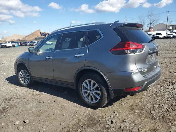 JN8AT2MVXJW329403 2018 NISSAN ROGUE - Image 2