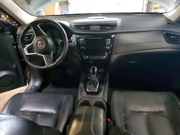 JN8AT2MVXJW341051 2018 NISSAN ROGUE - Image 8