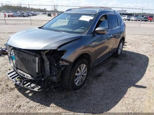 JN8AT2MVXJW343771 2018 NISSAN ROGUE - Image 2