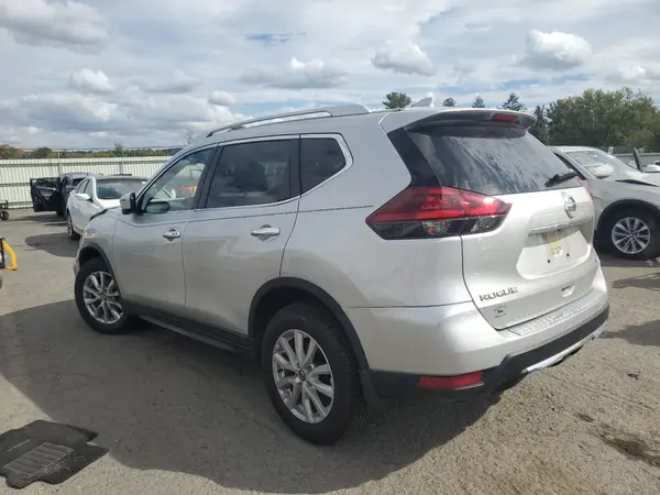 JN8AT2MVXJW343804 2018 NISSAN ROGUE - Image 2