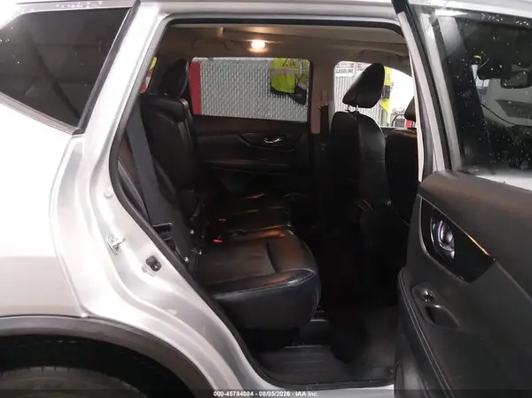 JN8AT2MVXJW343947 2018 NISSAN ROGUE - Image 8
