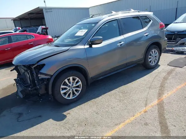 JN8AT2MVXJW344547 2018 NISSAN ROGUE - Image 2