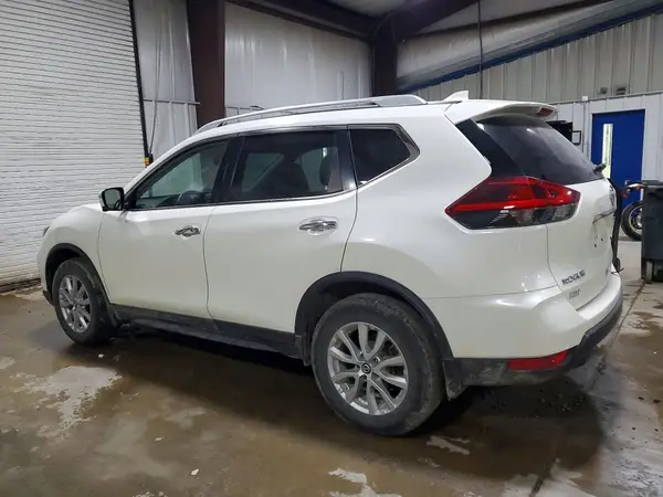 JN8AT2MVXJW347660 2018 NISSAN ROGUE - Image 2