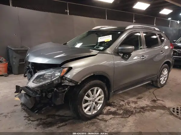 JN8AT2MVXJW347934 2018 NISSAN ROGUE - Image 2