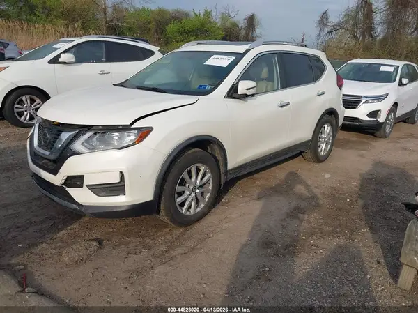 JN8AT2MVXJW348291 2018 NISSAN ROGUE - Image 2