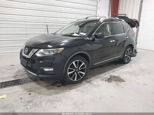 JN8AT2MVXJW348386 2018 NISSAN ROGUE - Image 2