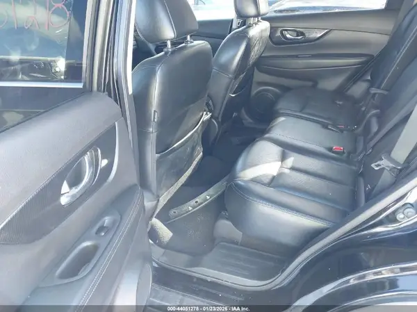 JN8AT2MVXJW348386 2018 NISSAN ROGUE - Image 8