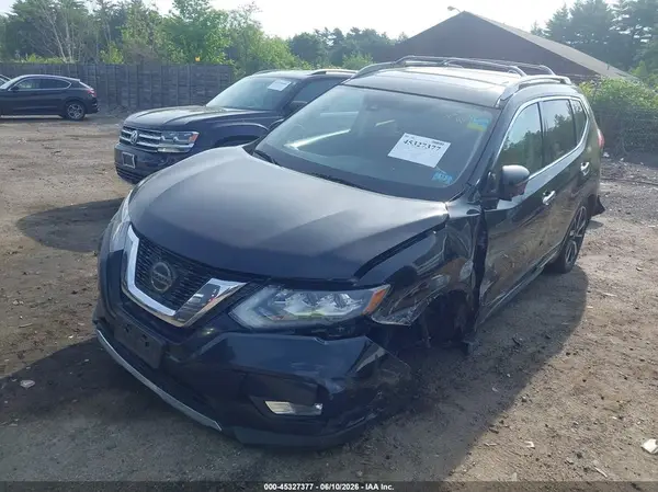 JN8AT2MVXJW349019 2018 NISSAN ROGUE - Image 2