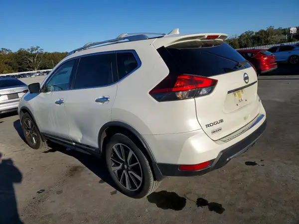 JN8AT2MVXJW349926 2018 NISSAN ROGUE - Image 2