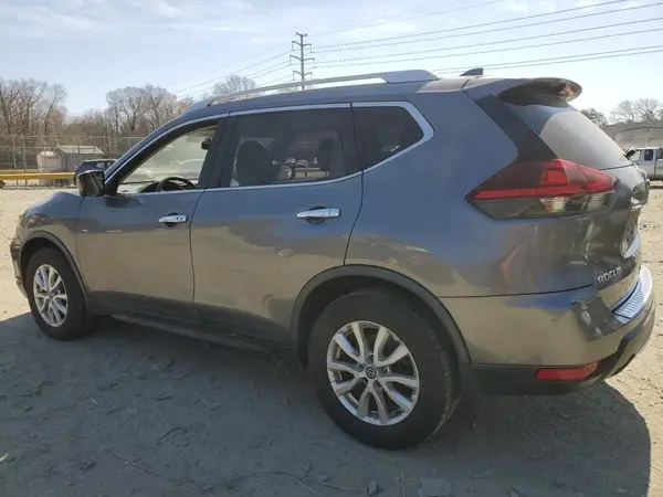 JN8AT2MVXJW351711 2018 NISSAN ROGUE - Image 2