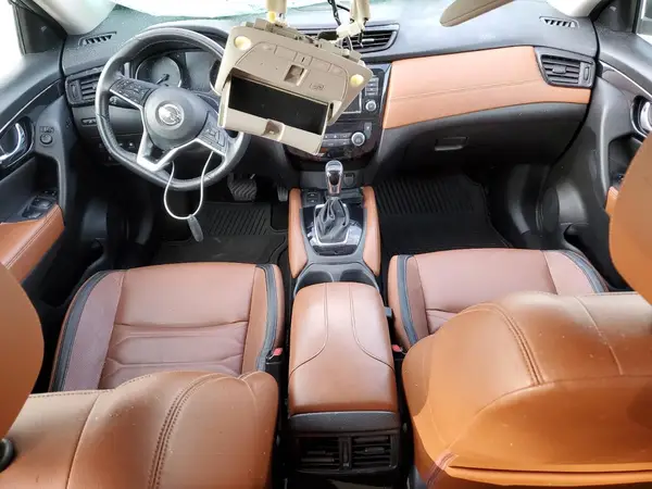 JN8AT2MVXJW351868 2018 NISSAN ROGUE - Image 8