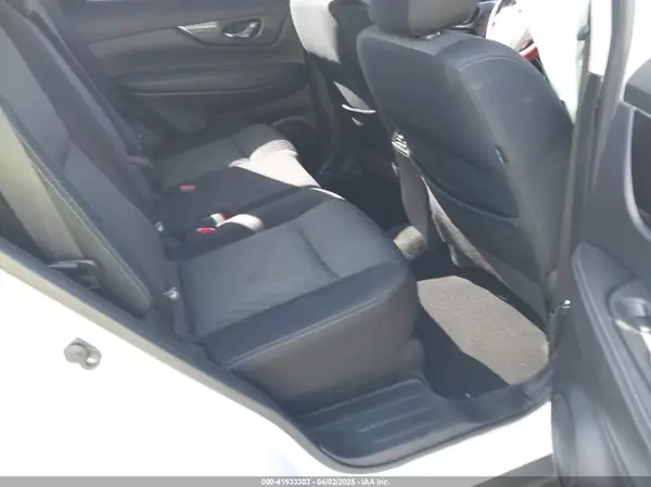 JN8AT2MVXJW353734 2018 NISSAN ROGUE - Image 8