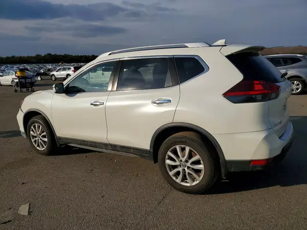 JN8AT2MVXJW354625 2018 NISSAN ROGUE - Image 2