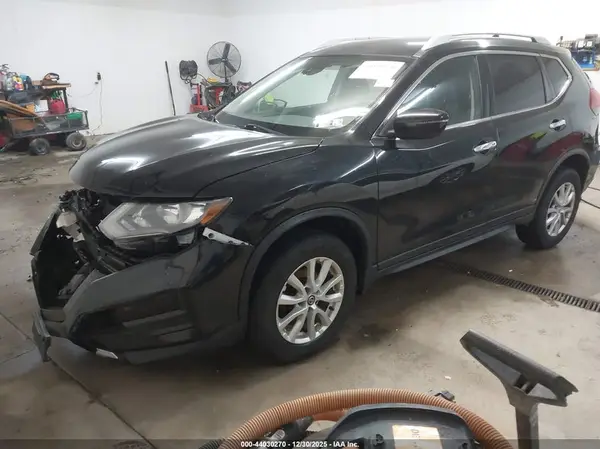 JN8AT2MVXKW372284 2019 NISSAN ROGUE - Image 2