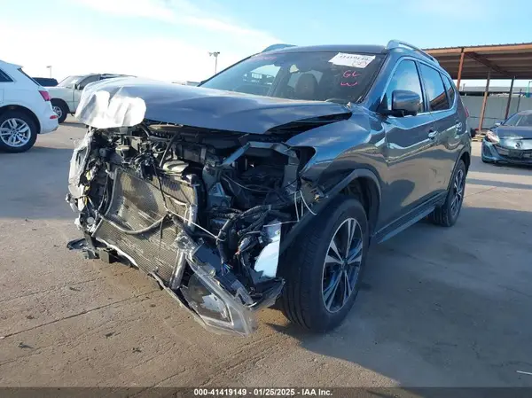 JN8AT2MVXKW376528 2019 NISSAN ROGUE - Image 2