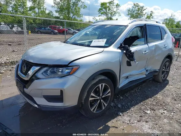 JN8AT2MVXKW379252 2019 NISSAN ROGUE - Image 2