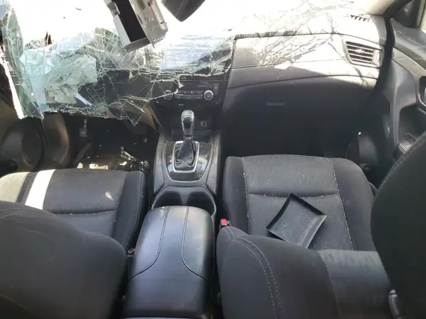 JN8AT2MVXKW384144 2019 NISSAN ROGUE - Image 8