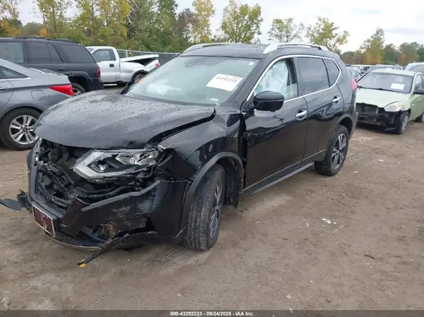 JN8AT2MVXKW385908 2019 NISSAN ROGUE - Image 2