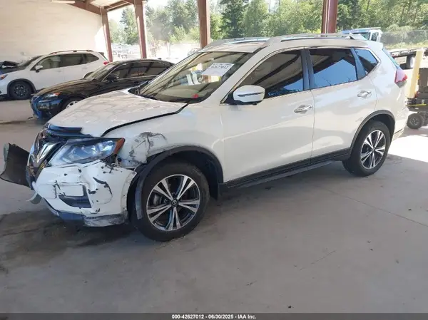 JN8AT2MVXKW386816 2019 NISSAN ROGUE - Image 2