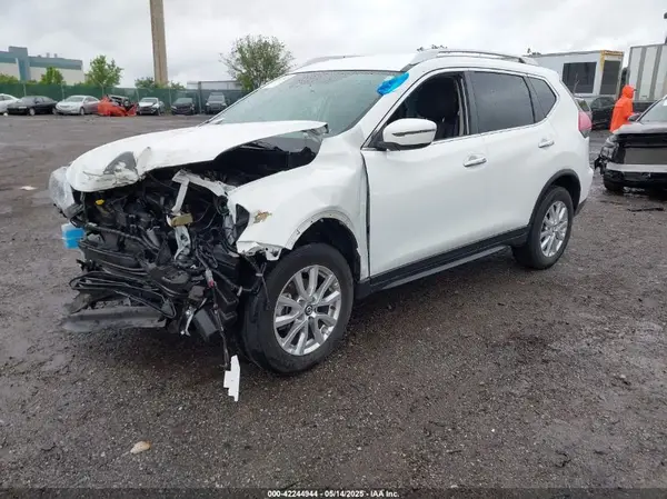 JN8AT2MVXLW112758 2020 NISSAN ROGUE - Image 2