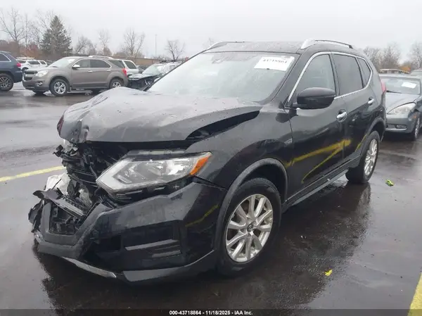 JN8AT2MVXLW117572 2020 NISSAN ROGUE - Image 2