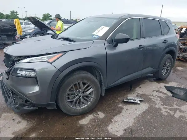 JN8AT3AA0MW017652 2021 NISSAN ROGUE - Image 2