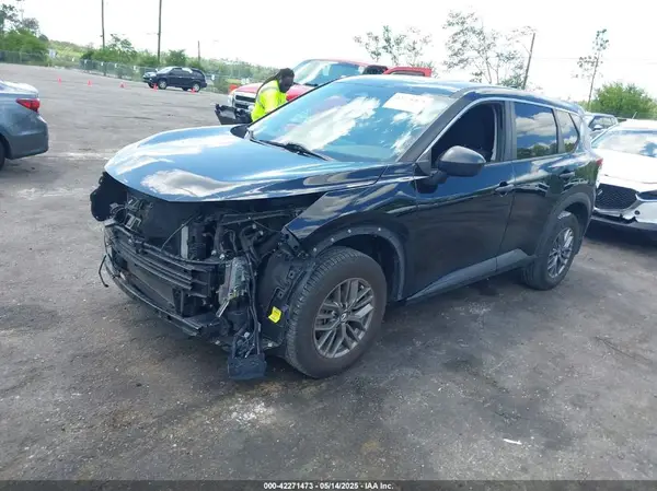 JN8AT3AA2MW002456 2021 NISSAN ROGUE - Image 2