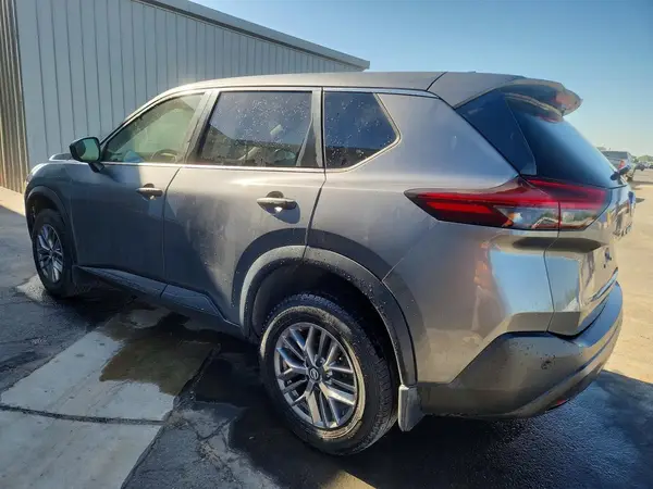 JN8AT3AA7MW014621 2021 NISSAN ROGUE - Image 2