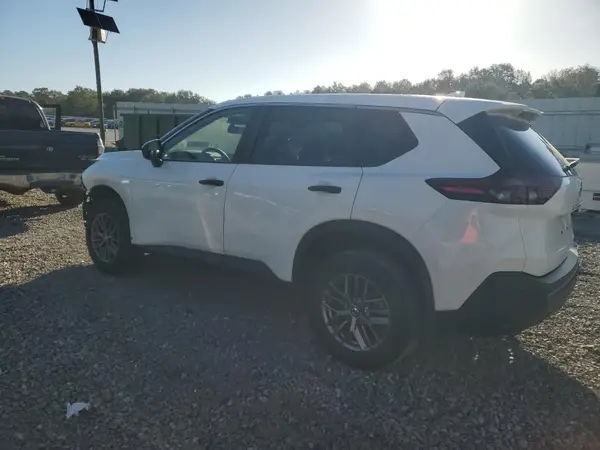 JN8AT3AA8MW005930 2021 NISSAN ROGUE - Image 2