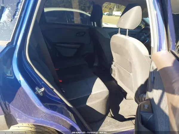 JN8AT3AA8MW019018 2021 NISSAN ROGUE - Image 8