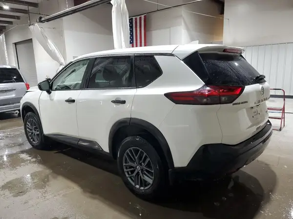 JN8AT3AB0MW206813 2021 NISSAN ROGUE - Image 2