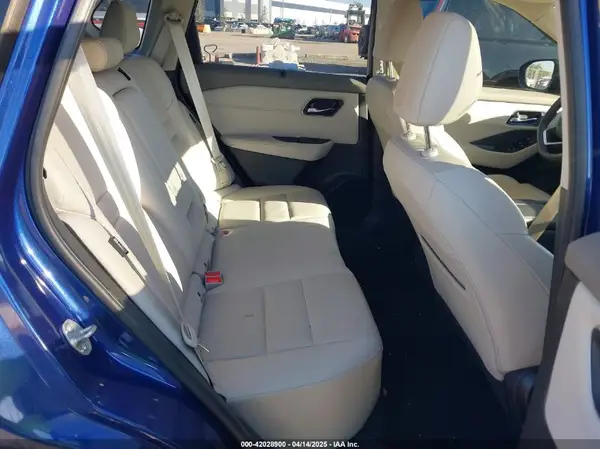 JN8AT3BA4MW019502 2021 NISSAN ROGUE - Image 8