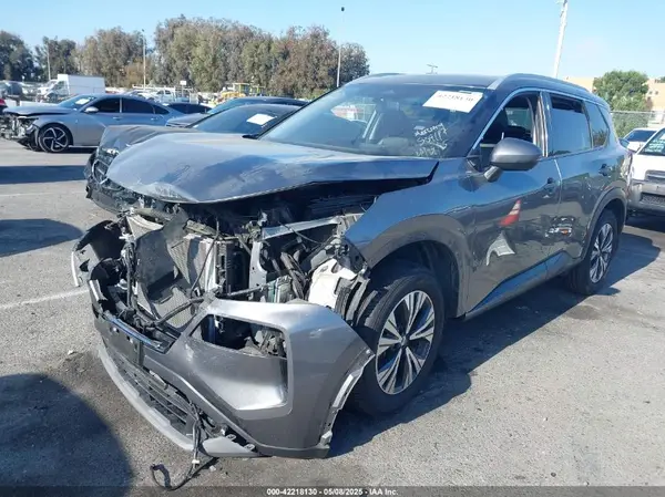 JN8AT3BA4MW022674 2021 NISSAN ROGUE - Image 2