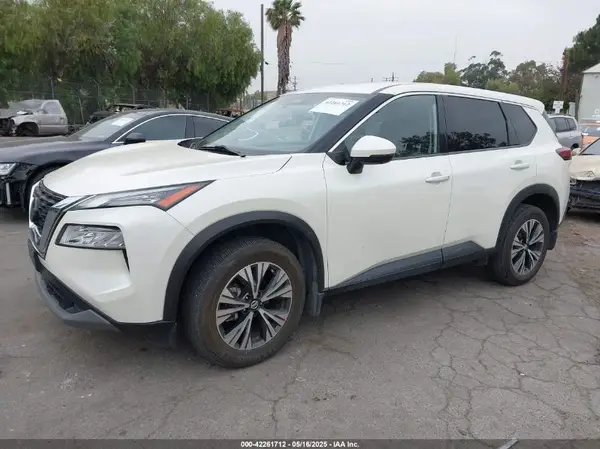 JN8AT3BA6MW011398 2021 NISSAN ROGUE - Image 2
