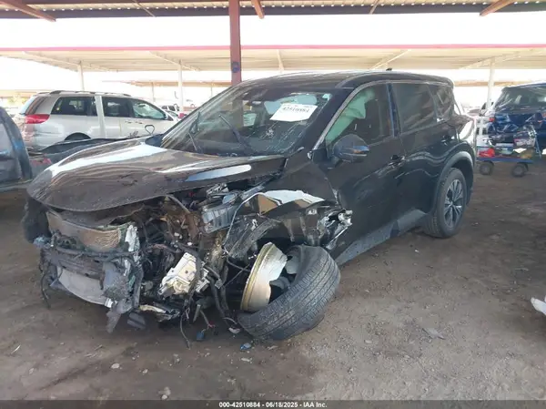 JN8AT3BA7MW003701 2021 NISSAN ROGUE - Image 2
