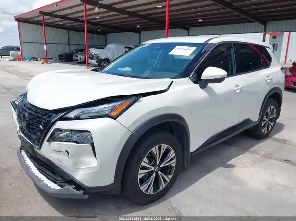 JN8AT3BA7MW009546 2021 NISSAN ROGUE - Image 2