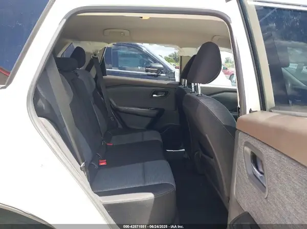 JN8AT3BA7MW009546 2021 NISSAN ROGUE - Image 8