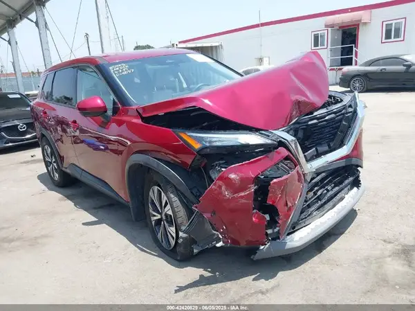 JN8AT3BA8MW010589 2021 NISSAN ROGUE - Image 1