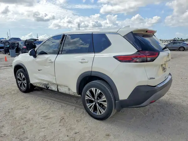 JN8AT3BA9MW014067 2021 NISSAN ROGUE - Image 2