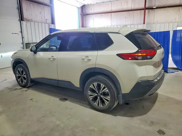 JN8AT3BA9MW015817 2021 NISSAN ROGUE - Image 2